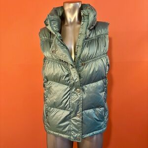 Prana XL Women’s Puffer Vest in Deep Balsam Color